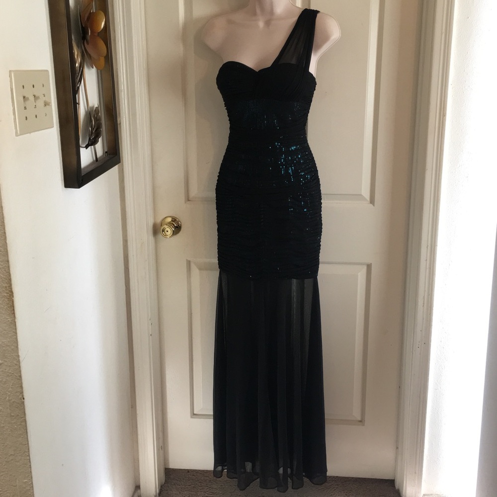 Hailey Logan by Adrianna Papell Black Dress Sz 1/2
